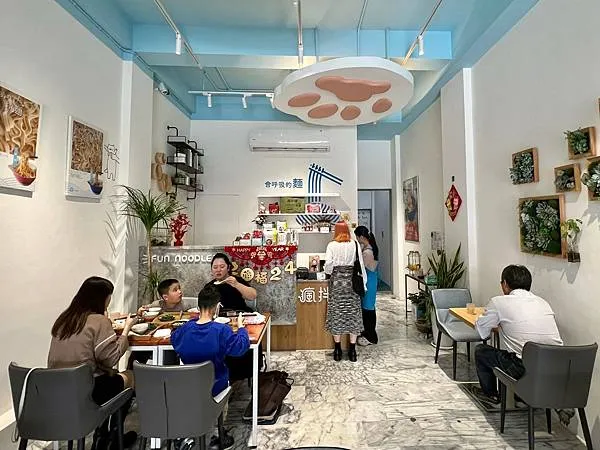 *(西屯美食)瘋拌麵~五大堅持麵食好吃又安心!椒麻牛肉麵超好