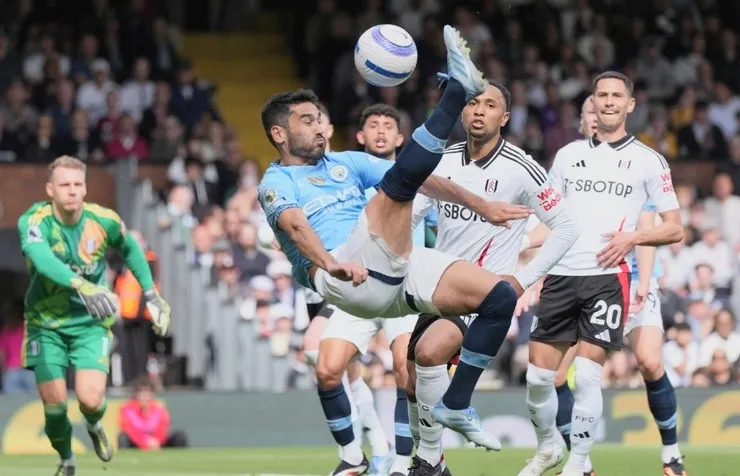 根度簡倒掛金鉤建功助曼城領先1:0