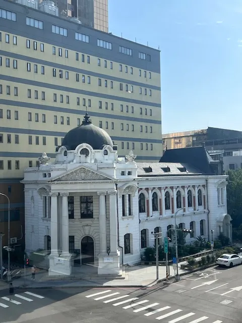 台中市役所,photo by bookarchery