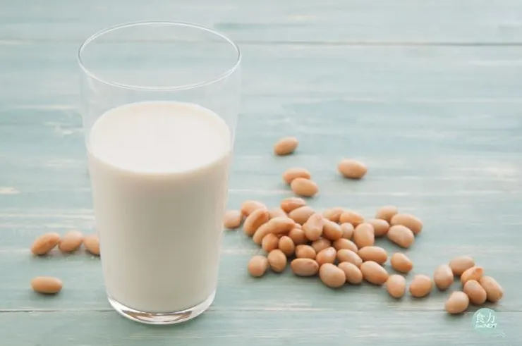 「此牌豆漿」為什麼這麼不得學生的心呢?(圖片引自連結內容)