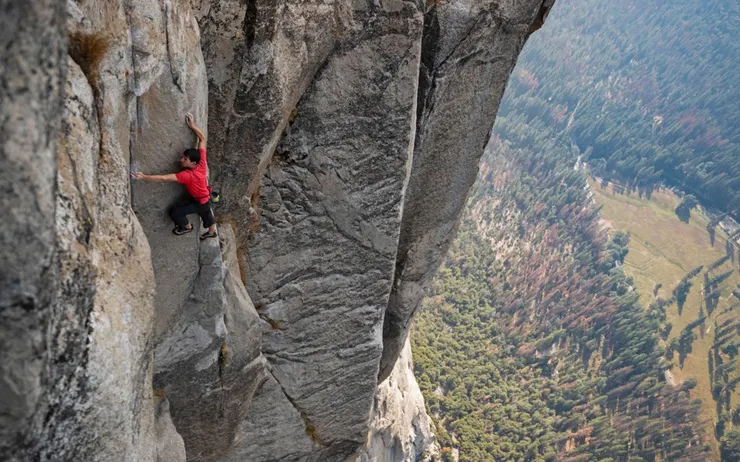 赤手獨攀台北 101：直播 | 評價 8/10  | awwrated