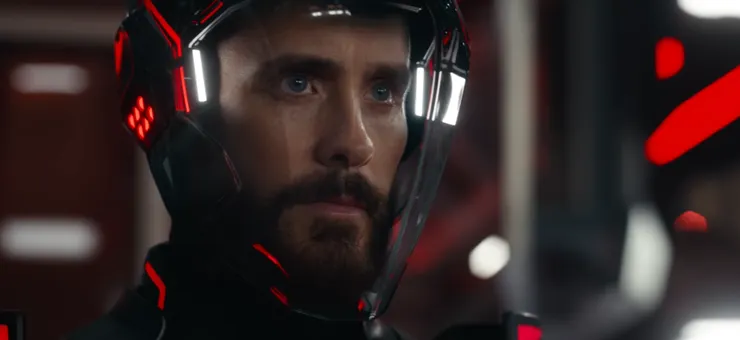 阿瑞斯,在命令與情感間學會猶疑。