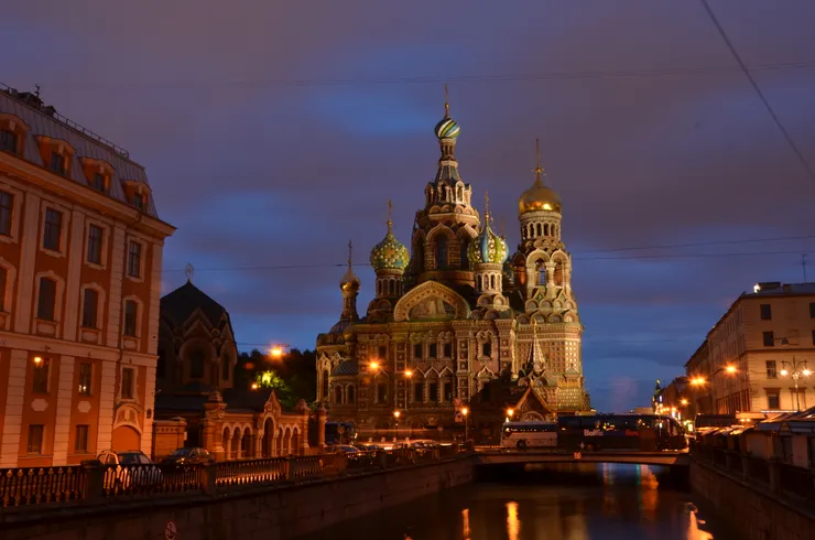 迷人的教堂色調