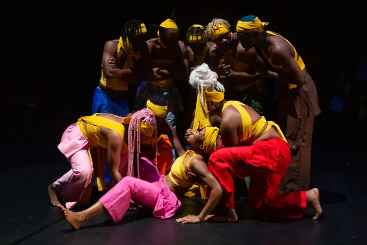 《轉轉生 Re:INCARNATION》演出影像。／影像提供：臺北表演藝術中心（©herve veronese Centre Pompid）