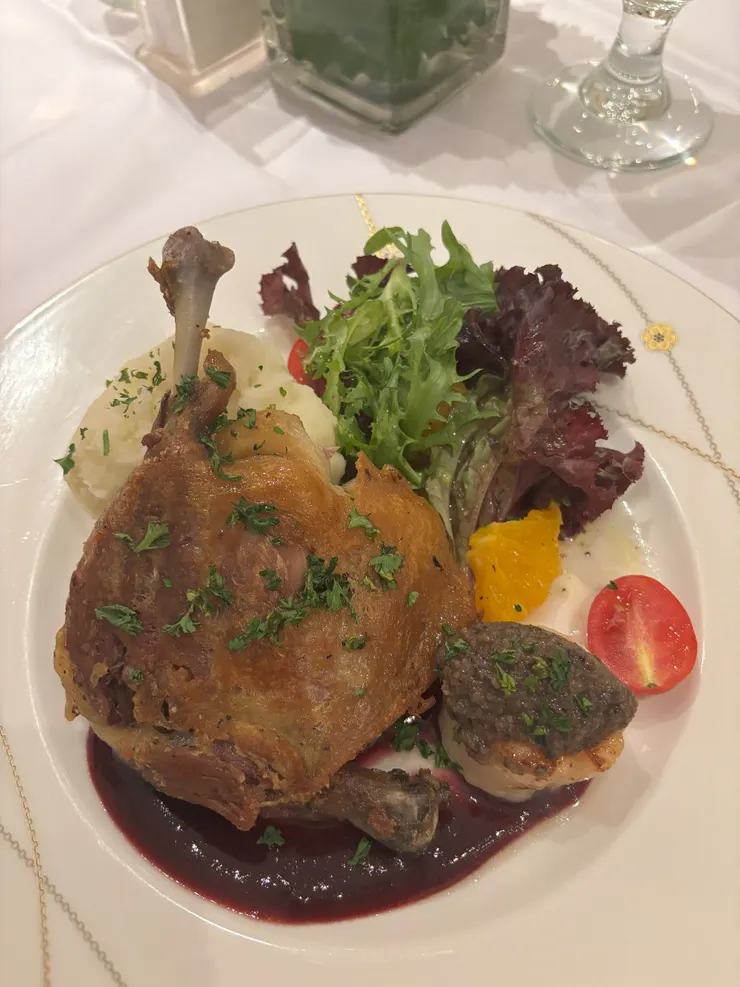 「法式油封鴨腿及黑松露干貝」