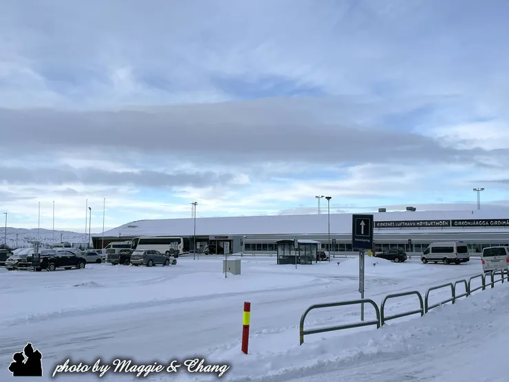 一望無際的雪白機場
