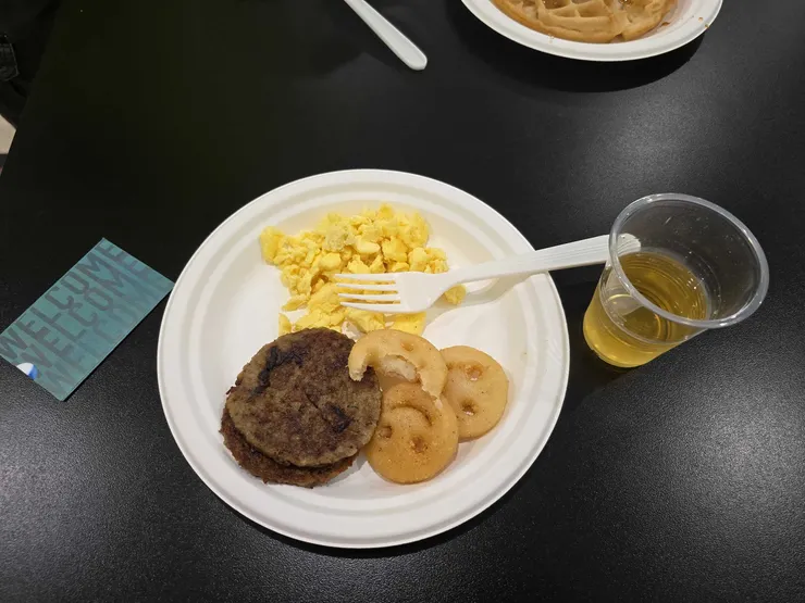 有些飯店會附好吃的早餐，讓旅客在限時內吃到飽