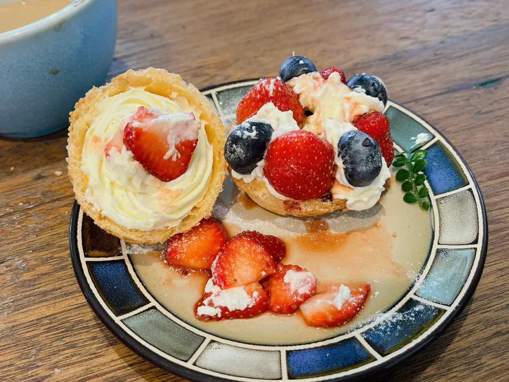 草莓泡芙內部照片