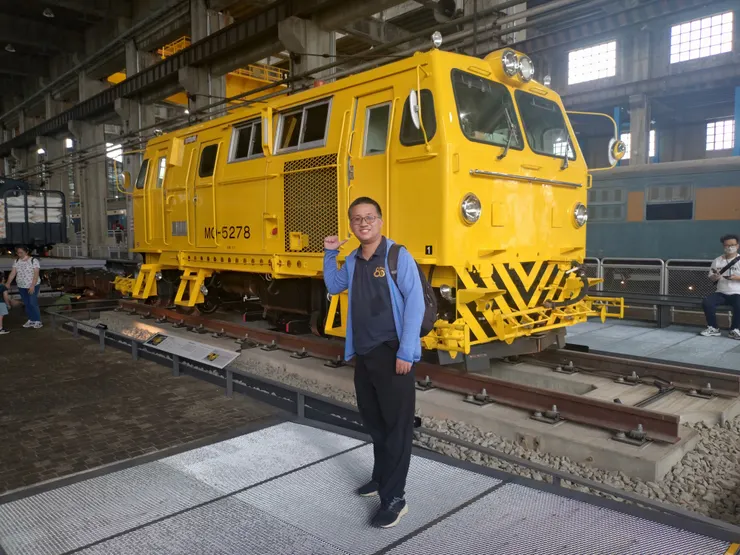 我與確認車合照