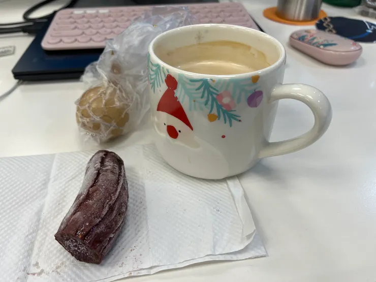 測試一下地瓜的威力，吃掉一顆才想到拍照。