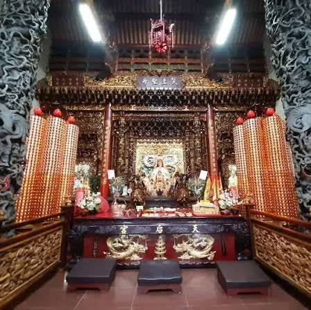 主殿內龍柱與交趾陶工藝精湛（圖片截圖於網路）