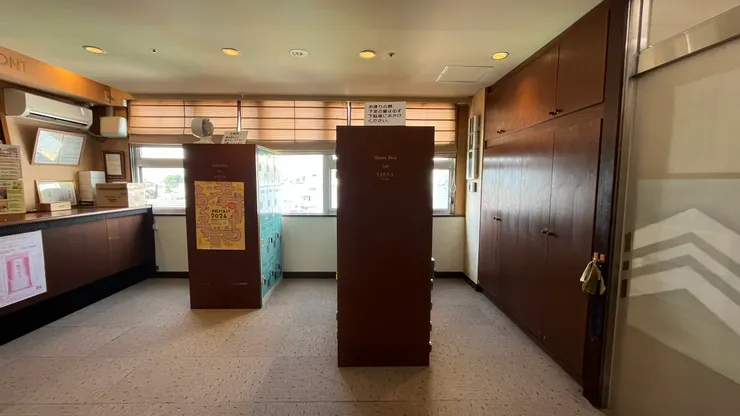 大部分的溫泉和膠囊旅館也是如此。