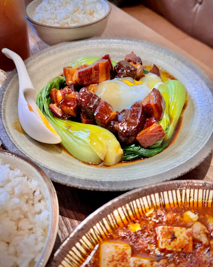 傳統美味加上水波蛋