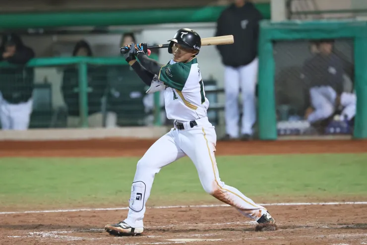 林家鋐究竟能不能在二壘大亂鬥中勝出呢？（取自台鋼雄鷹臉書）