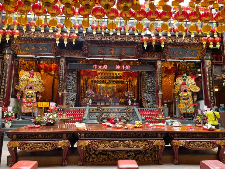 對大廳看入去主殿