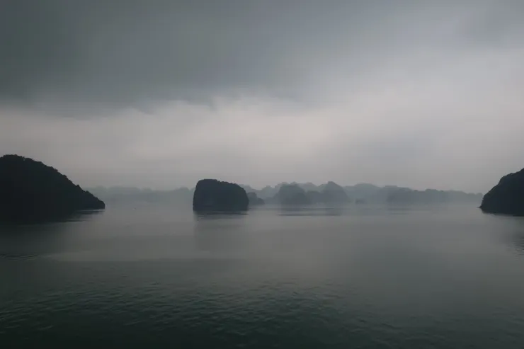 沒有日出的早晨，看起來有點像水墨畫