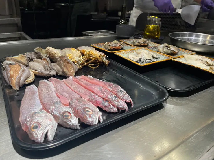 餐前先跟我們介紹的新鮮食材