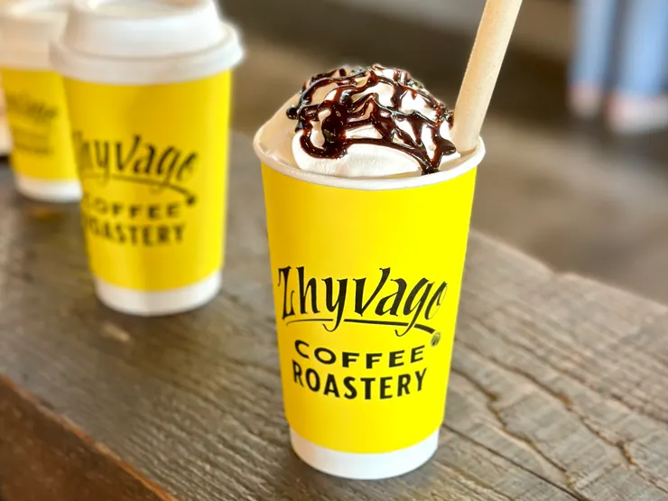 北谷美國村潮店ZHYVAGO COFFEE