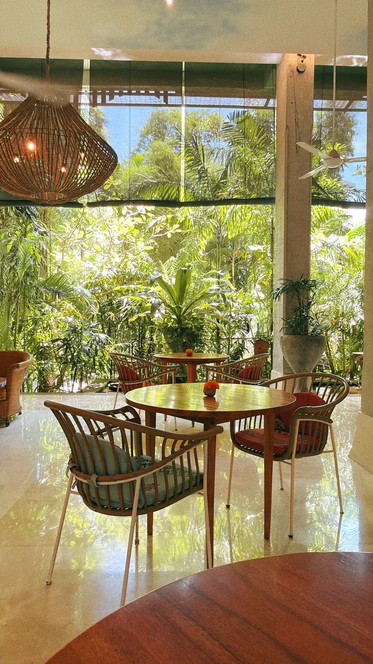 Amnaya Resort Kuta 餐廳