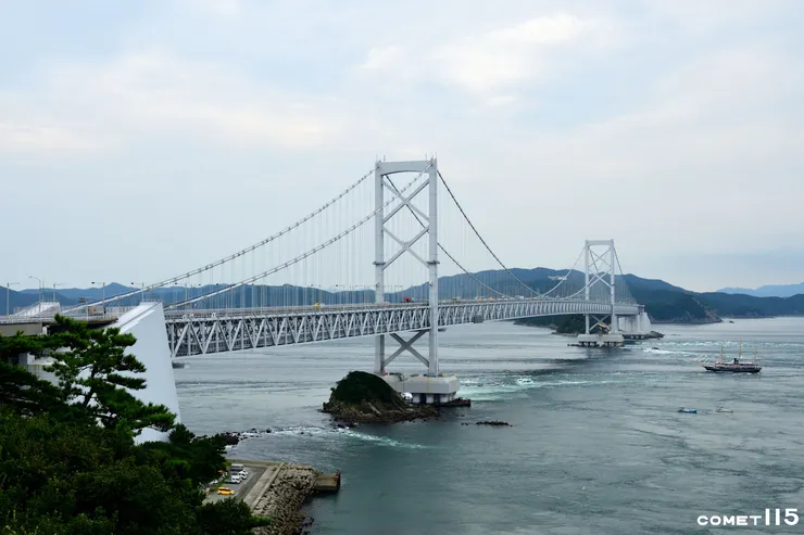御茶園展望台可以清楚遠望連接淡路島的大鳴門橋