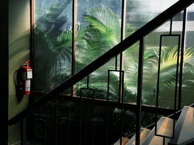 連樓梯的一隅也很美