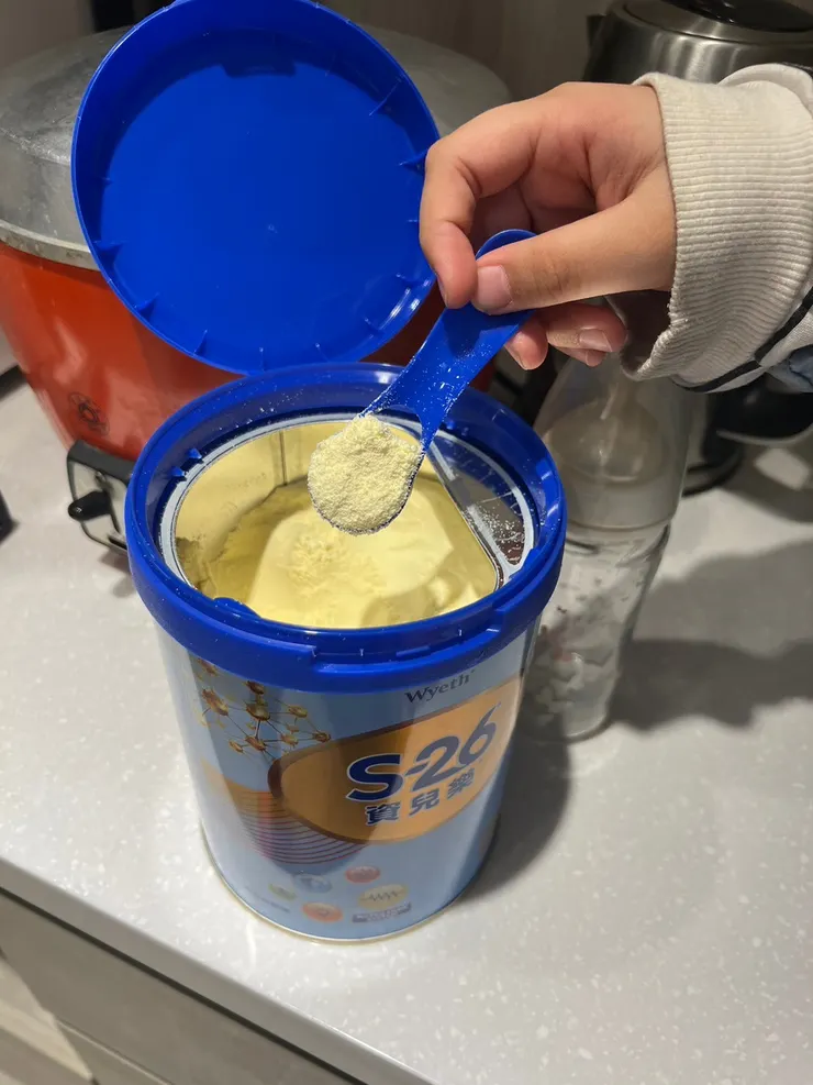 S26資兒樂奶粉罐&內裝與湯匙設計