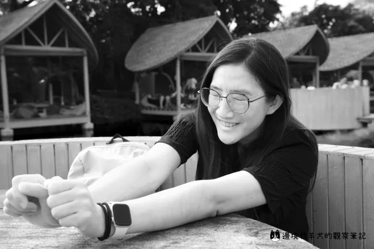 這篇文章在隱喻作者懷才不遇，屢遭貶官的抑鬱心情（？）