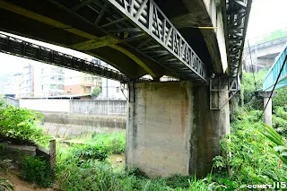 七號橋橋下結構(從台北端拍攝)