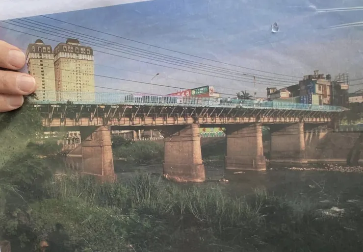 第三代 （1955–2010）鋼筋水泥橋，改名「景美橋」單純交通橋梁，無輸水功能。上游位置已改到順安街