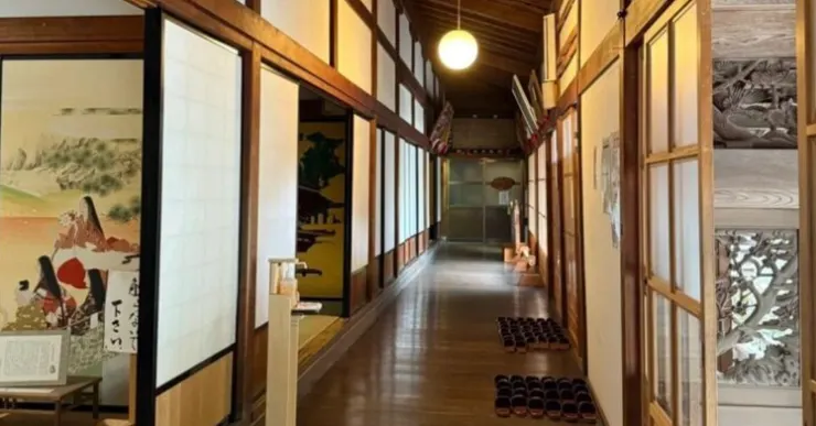 宿坊內部走廊景觀