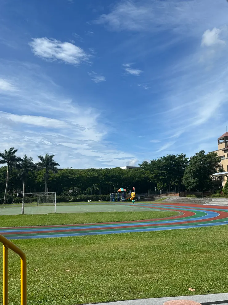 上演音速小子；我在後面累死