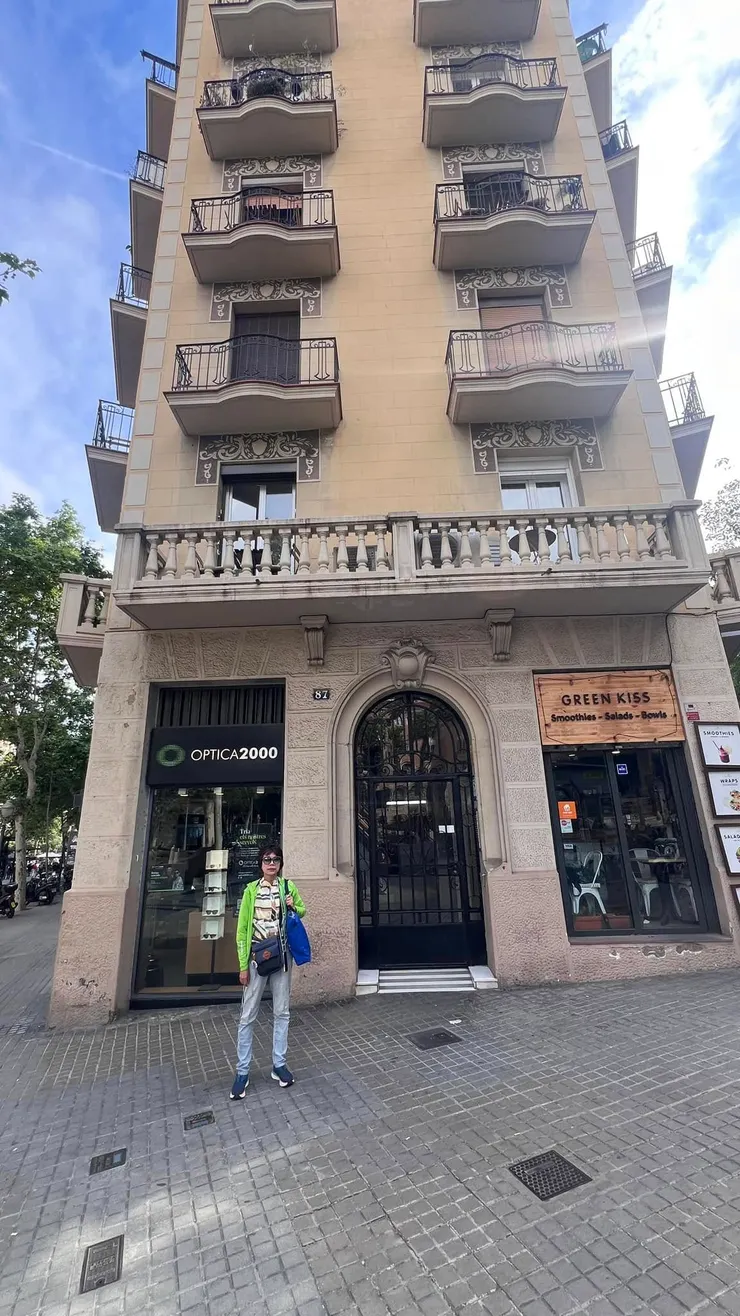 民宿前方空地就是被切的斜角