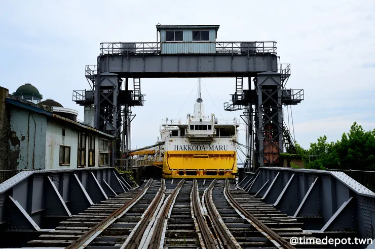 可動橋是見證昔日做為車船聯運的歷史見證物