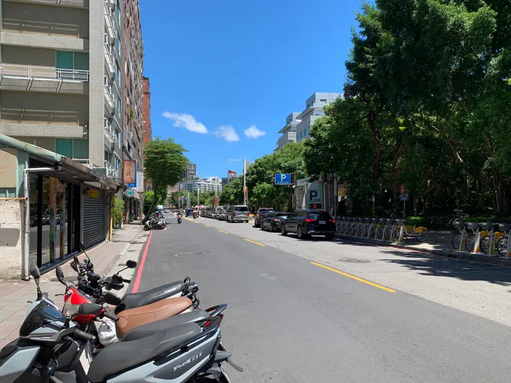 空氣清新，涼風徐徐，好舒服喔😌