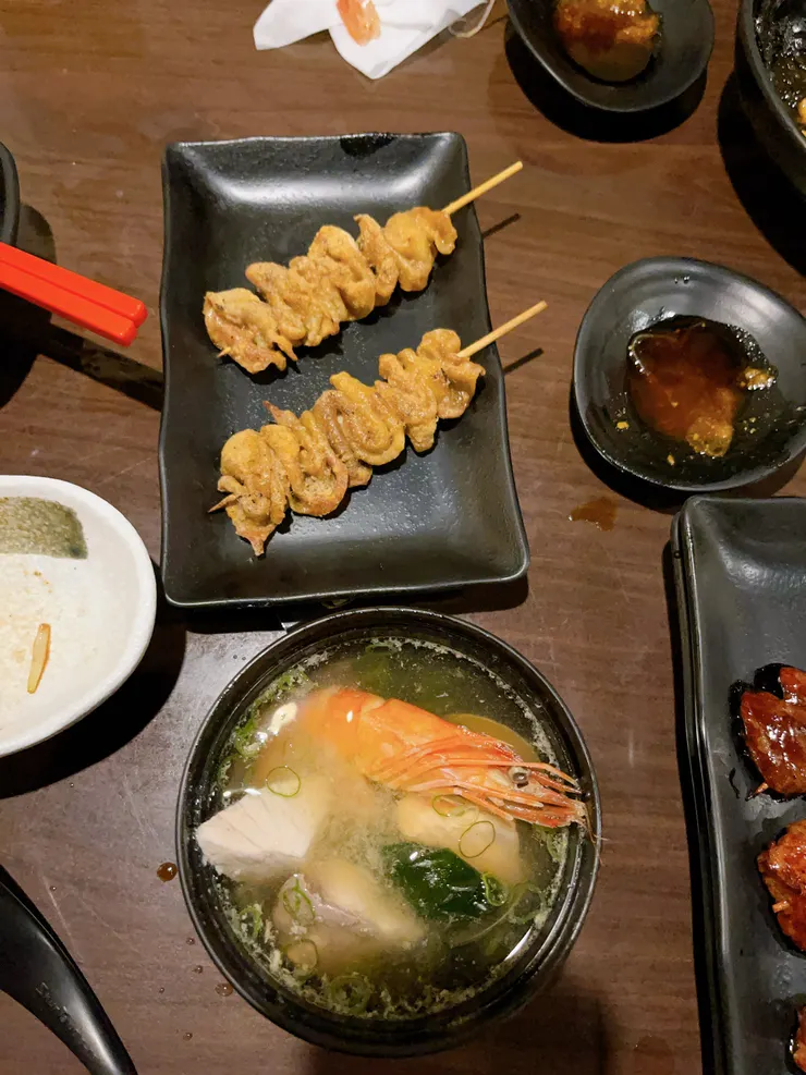 「烤雞皮&海鮮味噌汁」