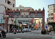 莊嚴隆重的牌樓（圖片截圖於網路）