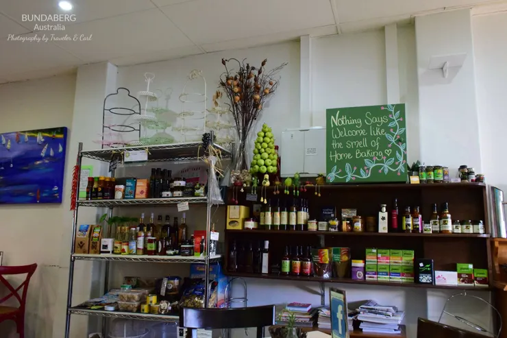 邦德堡小店，賣很多小東西