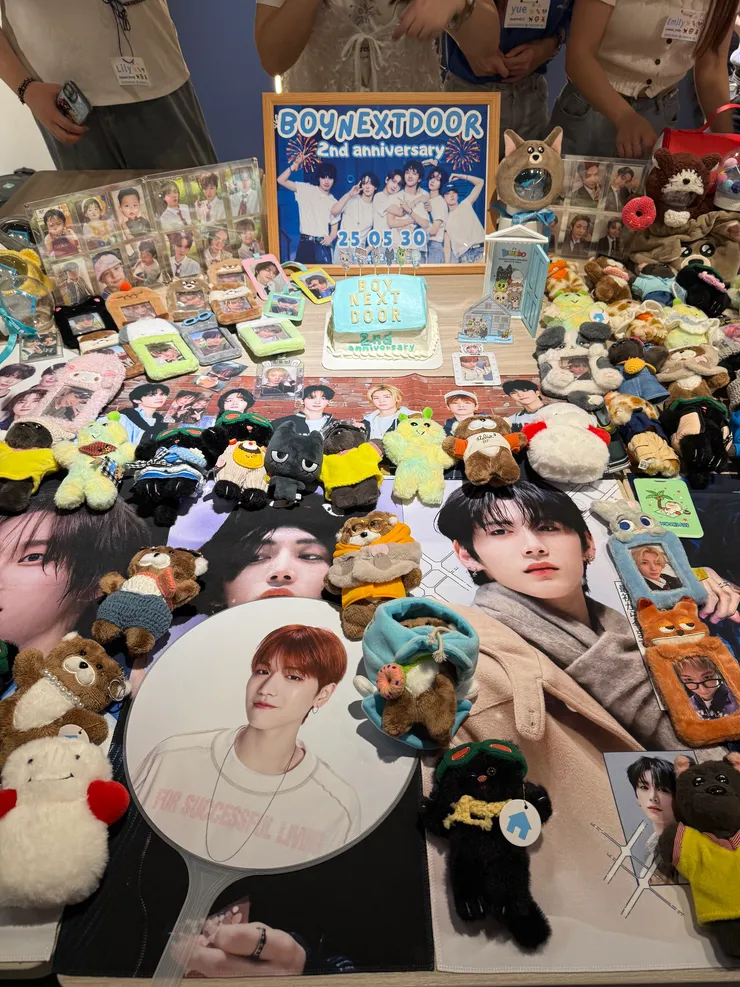 特別訂製的蛋糕～還有大家帶來的寶物們🥰