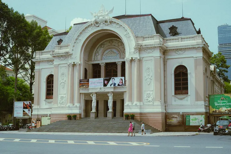胡志明市歌劇院是越南殖民時期建築最具代表性的遺存之一