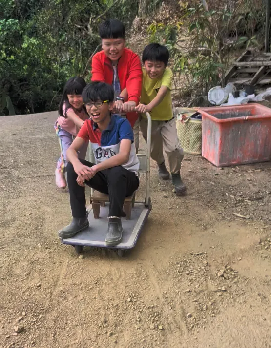 山中雲霄飛車(自己找樂子玩)