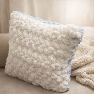 嘗試用貓尾巴線織抱枕