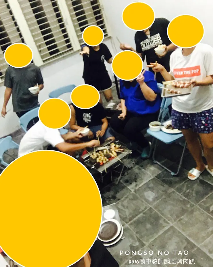 颱風夜車庫烤肉