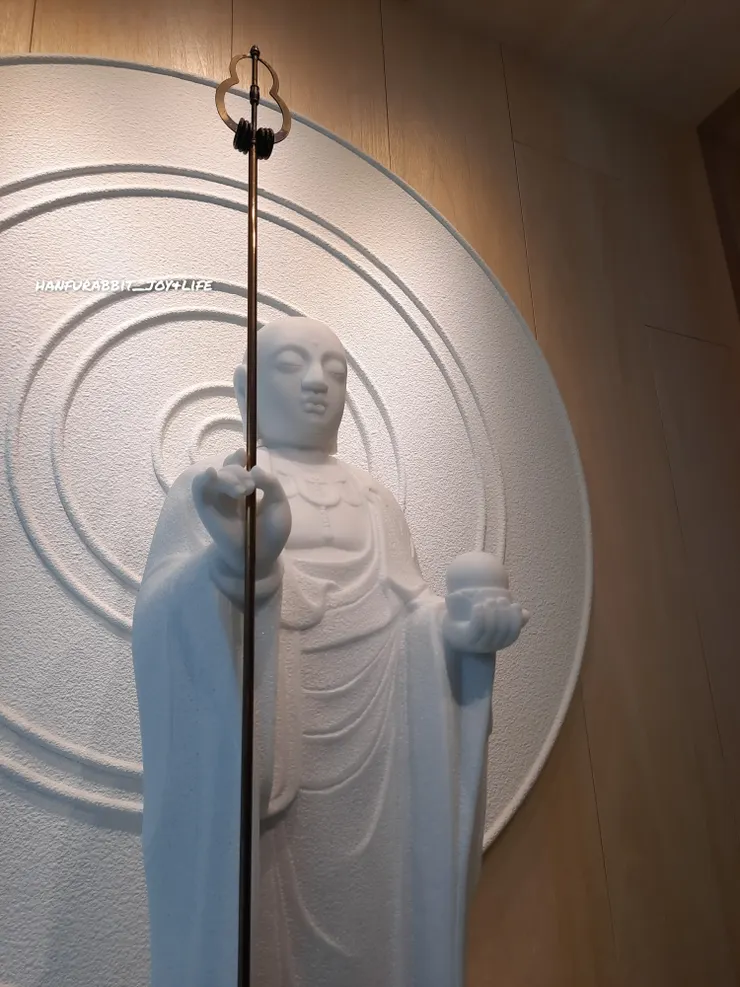 ​​餐廳內的地藏王菩薩