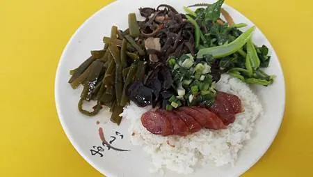 [新北美食]香港冠軍燒臘同時有飲料、湯品、自製品的店家，GO