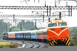 罕見的南部冬日大雨為這些老車的最後旅程增添寂寞感2022.2.23. 8796次 柳營=新營