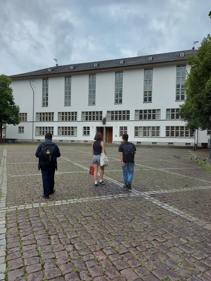 沒有圍牆的校區