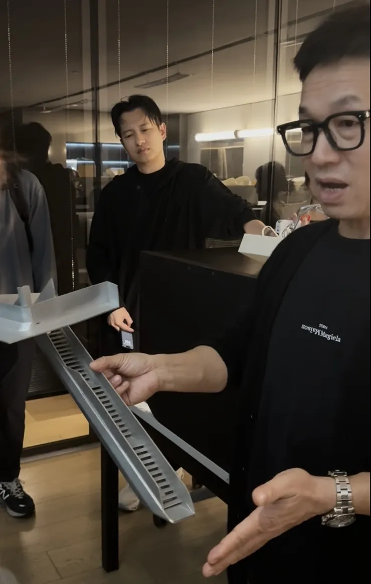 大皇蜂不鏽鋼創辦人