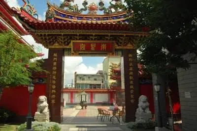 屋頂有飛簷翹角建築（圖片來源：文化資源地理資訊）