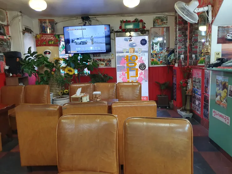 位於釜山碩果僅存的傳統茶房「楊茶房」