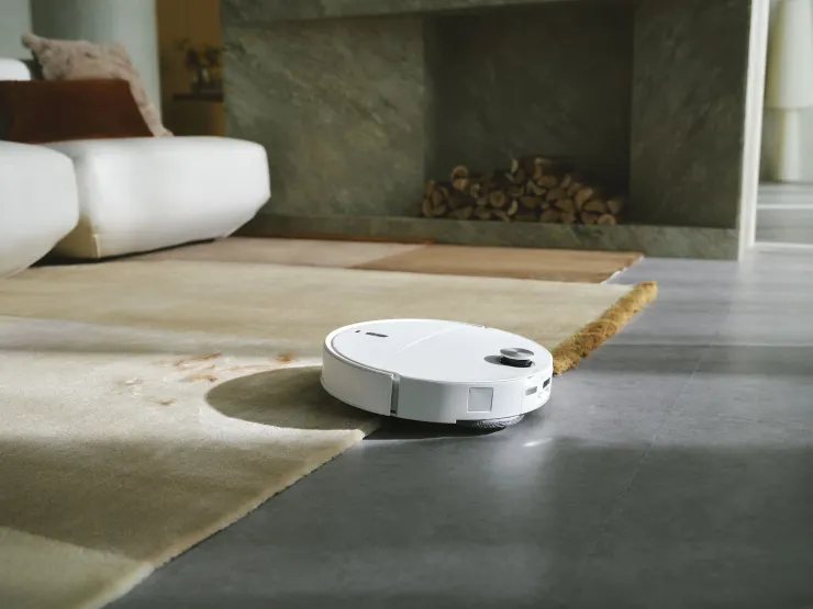 Qrevo Edge 2 Pro白馬王子透過升降、吸力與濕拖隔離設計的整合,地毯清潔難題逐一攻破